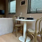 Moyeni 公寓 赞德沃特